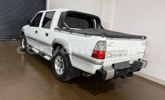 Buy Used Isuzu KB White Car in Chambishi in Copperbelt Buy Used Isuzu KB White Car in Chambishi in Copperbelt