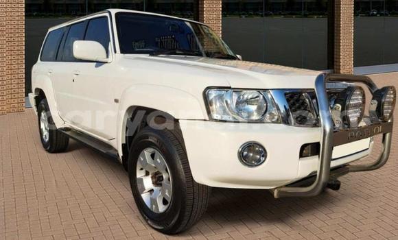 Buy Used Nissan Patrol White Car in Chingola in Zambia