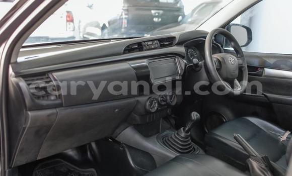 Buy Used Toyota Hilux Silver Car in Choma in Southern Buy Used Toyota Hilux Silver Car in Choma in Southern