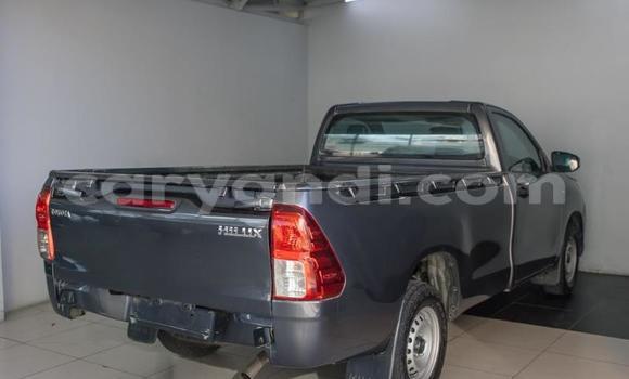 Buy Used Toyota Hilux Silver Car in Choma in Southern Buy Used Toyota Hilux Silver Car in Choma in Southern
