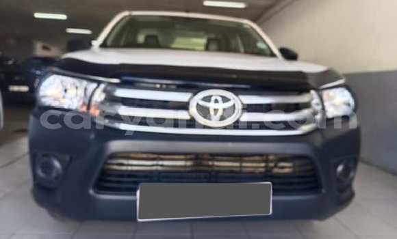 Buy Used Toyota Hilux White Car in Isoka in Northern Buy Used Toyota Hilux White Car in Isoka in Northern