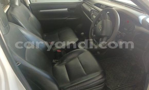 Buy Used Toyota Hilux White Car in Isoka in Northern Buy Used Toyota Hilux White Car in Isoka in Northern