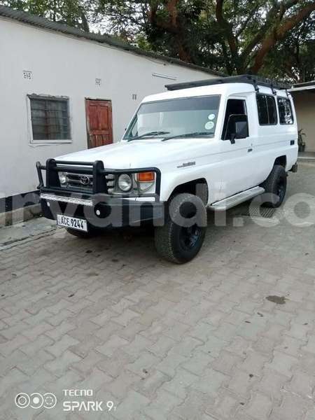 Big with watermark toyota land cruiser zambia lusaka 37874