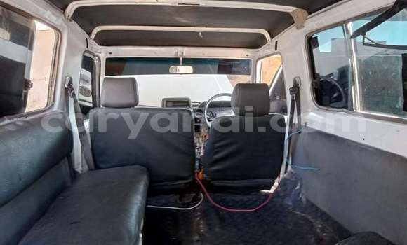 Buy Used Toyota Land Cruiser White Car in Lusaka in Zambia Buy Used Toyota Land Cruiser White Car in Lusaka in Zambia