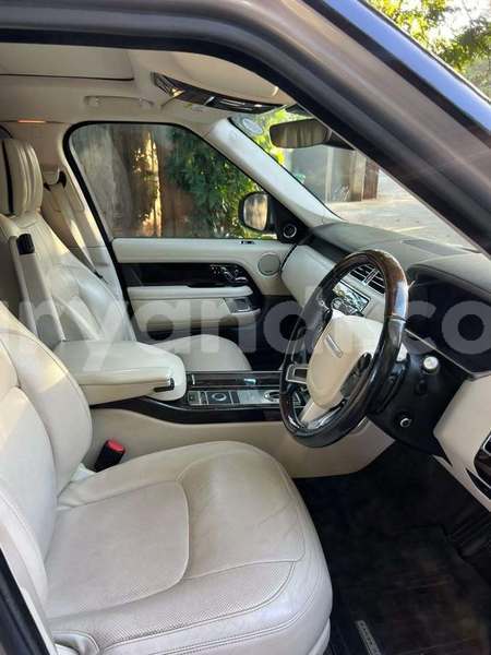 Big with watermark land rover defender zambia lusaka 37876