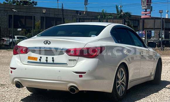 Buy Used Infiniti FX–Series White Car in Lusaka in Zambia Buy Used Infiniti FX–Series White Car in Lusaka in Zambia
