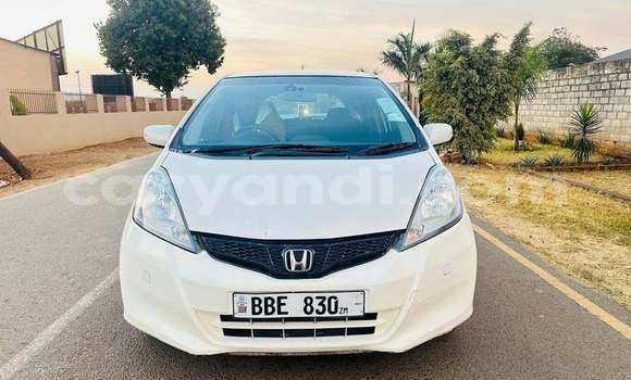 Buy Used Honda FIT White Car in Lusaka in Zambia