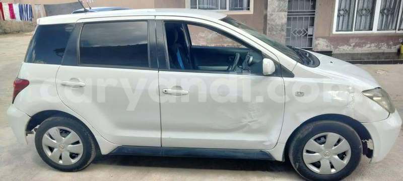 Big with watermark toyota ist zambia lusaka 37901