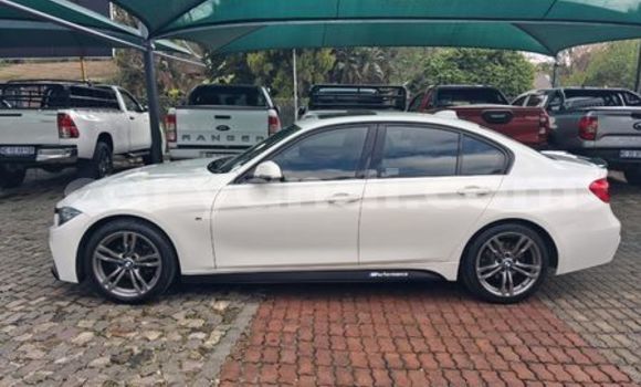 Tenga Tsaru BMW 3200 Chena Mota in Chililabombwe in Copperbelt Tenga Tsaru BMW 3200 Chena Mota in Chililabombwe in Copperbelt
