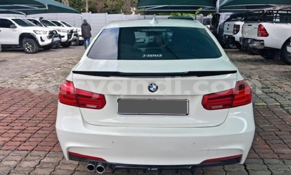 Tenga Tsaru BMW 3200 Chena Mota in Chililabombwe in Copperbelt Tenga Tsaru BMW 3200 Chena Mota in Chililabombwe in Copperbelt