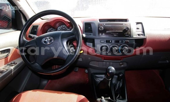Nunua Imported Toyota Hilux Nyekundu Gari ndani ya Import - Dubai nchini Zambia Nunua Imported Toyota Hilux Nyekundu Gari ndani ya Import - Dubai nchini Zambia