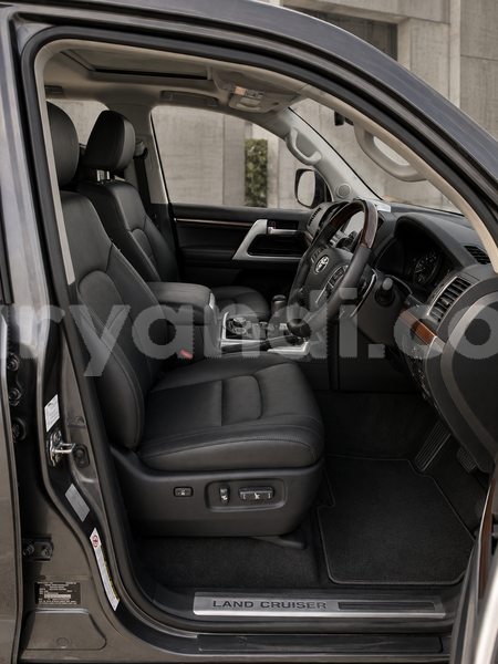 Big with watermark toyota land cruiser zambia lusaka 38072