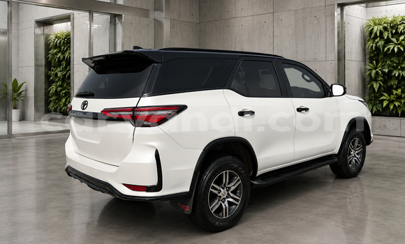 Buy Used Toyota Fortuner White Car in Lusaka in Zambia Buy Used Toyota Fortuner White Car in Lusaka in Zambia
