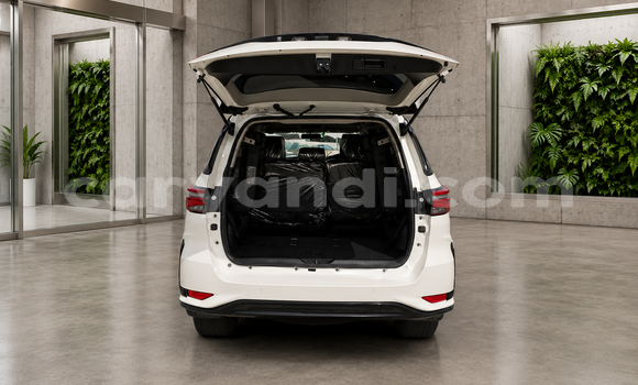 Buy Used Toyota Fortuner White Car in Lusaka in Zambia Buy Used Toyota Fortuner White Car in Lusaka in Zambia