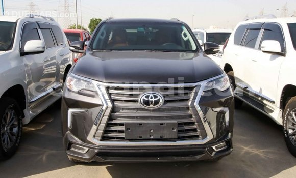 Nunua Imported Toyota Fortuner Nyingine Gari ndani ya Import - Dubai nchini Zambia Nunua Imported Toyota Fortuner Nyingine Gari ndani ya Import - Dubai nchini Zambia