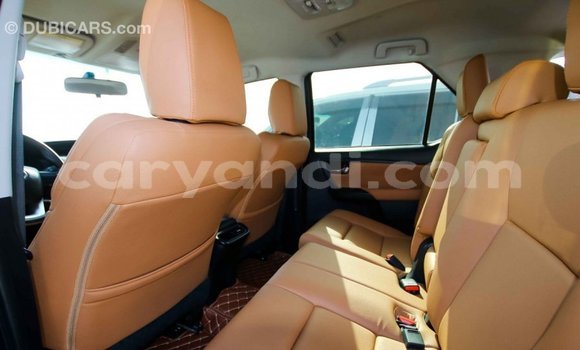 Nunua Imported Toyota Fortuner Nyingine Gari ndani ya Import - Dubai nchini Zambia Nunua Imported Toyota Fortuner Nyingine Gari ndani ya Import - Dubai nchini Zambia