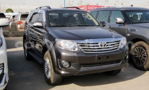 Tenga Imported Toyota Fortuner Zvimwe Mota in Import - Dubai in Zambia Tenga Imported Toyota Fortuner Zvimwe Mota in Import - Dubai in Zambia