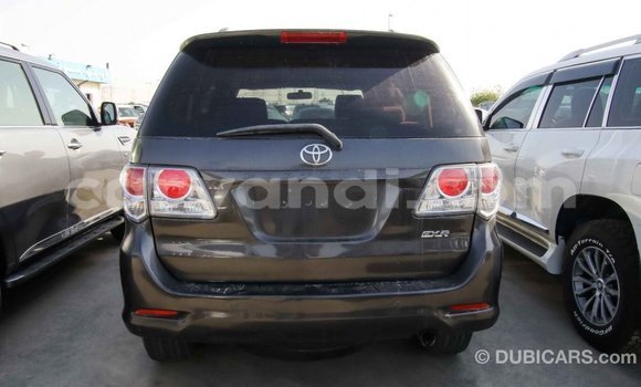 Tenga Imported Toyota Fortuner Zvimwe Mota in Import - Dubai in Zambia Tenga Imported Toyota Fortuner Zvimwe Mota in Import - Dubai in Zambia