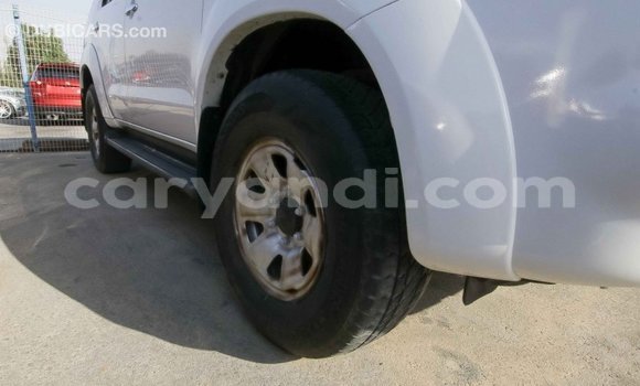 Nunua Imported Toyota Fortuner Nyeupe Gari ndani ya Import - Dubai nchini Zambia Nunua Imported Toyota Fortuner Nyeupe Gari ndani ya Import - Dubai nchini Zambia