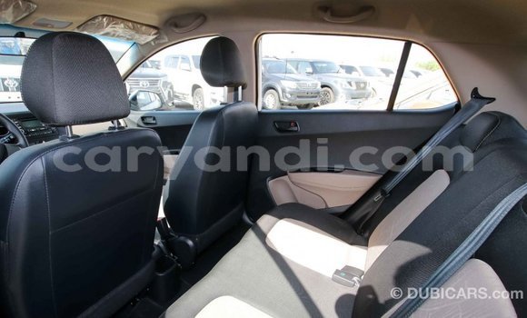 Acheter Import Voiture Hyundai i10 Blanc à Import - Dubai, Zambie Acheter Import Voiture Hyundai i10 Blanc à Import - Dubai, Zambie