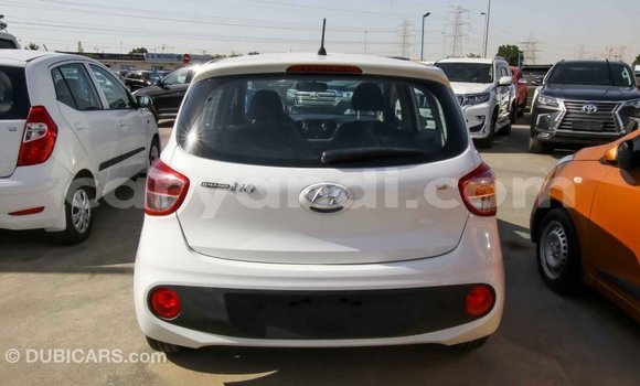 Acheter Import Voiture Hyundai i10 Blanc à Import - Dubai, Zambie Acheter Import Voiture Hyundai i10 Blanc à Import - Dubai, Zambie
