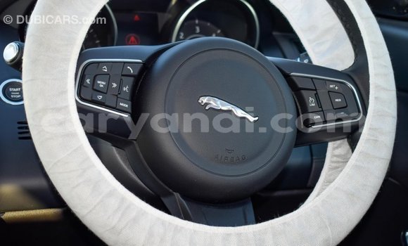 Acheter Import Voiture Jaguar E-Pace Rouge à Import - Dubai, Zambie Acheter Import Voiture Jaguar E-Pace Rouge à Import - Dubai, Zambie