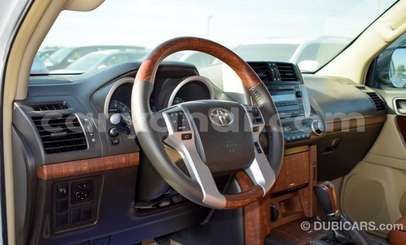 Acheter Import Voiture Toyota Prado Blanc à Import - Dubai, Zambie Acheter Import Voiture Toyota Prado Blanc à Import - Dubai, Zambie
