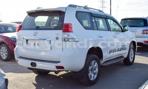 Acheter Import Voiture Toyota Prado Blanc à Import - Dubai, Zambie Acheter Import Voiture Toyota Prado Blanc à Import - Dubai, Zambie
