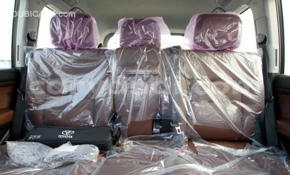 Tenga Imported Toyota Land Cruiser Nhema Mota in Import - Dubai in Zambia Tenga Imported Toyota Land Cruiser Nhema Mota in Import - Dubai in Zambia