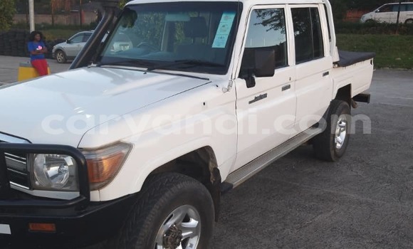 Buy Used Toyota Land Cruiser White Car in Kitwe in Zambia Buy Used Toyota Land Cruiser White Car in Kitwe in Zambia