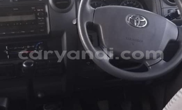 Buy Used Toyota Land Cruiser White Car in Kitwe in Zambia Buy Used Toyota Land Cruiser White Car in Kitwe in Zambia