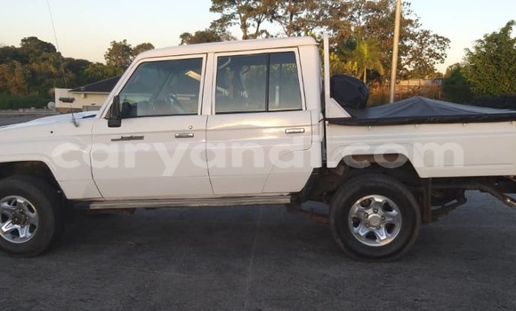Buy Used Toyota Land Cruiser White Car in Kitwe in Zambia Buy Used Toyota Land Cruiser White Car in Kitwe in Zambia