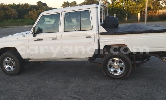 Buy Used Toyota Land Cruiser White Car in Kitwe in Zambia Buy Used Toyota Land Cruiser White Car in Kitwe in Zambia