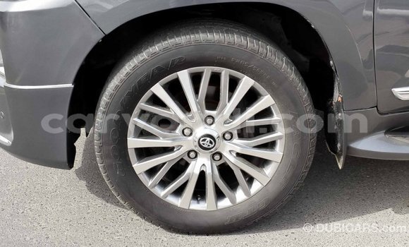 Tenga Imported Toyota Land Cruiser Zvimwe Mota in Import - Dubai in Zambia Tenga Imported Toyota Land Cruiser Zvimwe Mota in Import - Dubai in Zambia