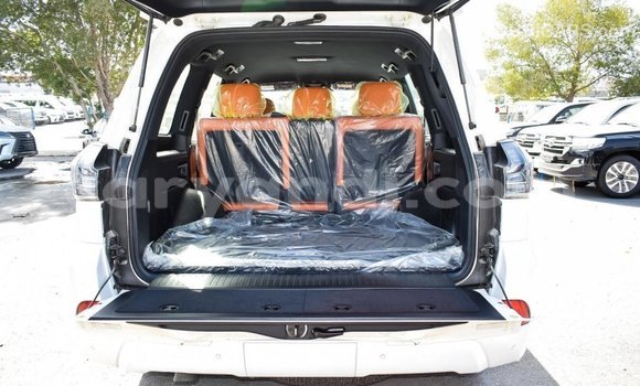 Tenga Imported Lexus LX Chena Mota in Import - Dubai in Zambia Tenga Imported Lexus LX Chena Mota in Import - Dubai in Zambia