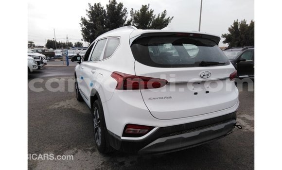 Buy Import Hyundai Santa Fe White Car in Import - Dubai in Zambia Buy Import Hyundai Santa Fe White Car in Import - Dubai in Zambia
