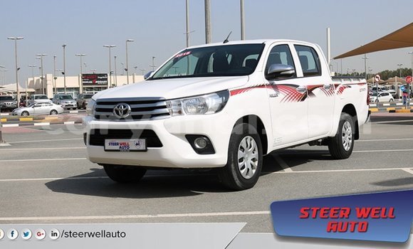 Nunua Imported Toyota Hilux Nyeupe Gari ndani ya Import - Dubai nchini Zambia Nunua Imported Toyota Hilux Nyeupe Gari ndani ya Import - Dubai nchini Zambia