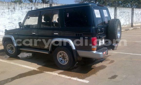 Acheter Occasion Voiture Toyota Land Cruiser Noir à Chipata, Zambie Acheter Occasion Voiture Toyota Land Cruiser Noir à Chipata, Zambie