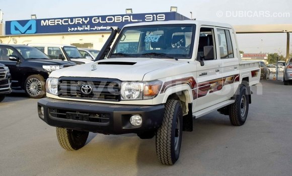 Buy Import Toyota Pickup White Car in Import - Dubai in Zambia Buy Import Toyota Pickup White Car in Import - Dubai in Zambia