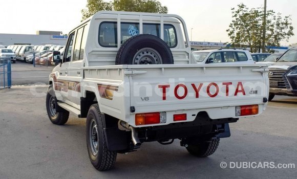 Buy Import Toyota Pickup White Car in Import - Dubai in Zambia Buy Import Toyota Pickup White Car in Import - Dubai in Zambia