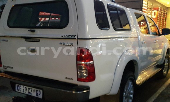 Tenga Tsaru Toyota Hilux Chena Mota in Chingola in Zambia Tenga Tsaru Toyota Hilux Chena Mota in Chingola in Zambia