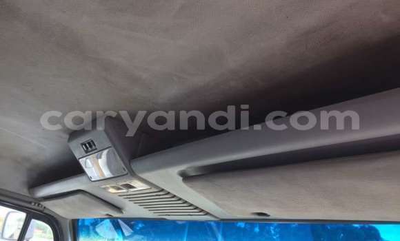 Nunua Ilio tumika Nissan UD Nyeupe Lori ndani ya Chingola nchini Zambia Nunua Ilio tumika Nissan UD Nyeupe Lori ndani ya Chingola nchini Zambia