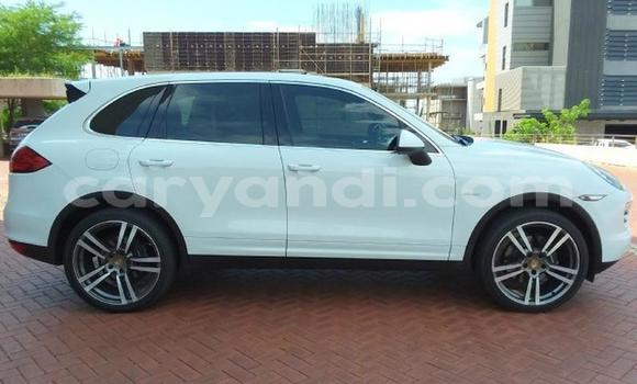 Nunua Ilio tumika Porsche Cayenne Nyeupe Gari ndani ya Lusaka nchini Zambia Nunua Ilio tumika Porsche Cayenne Nyeupe Gari ndani ya Lusaka nchini Zambia