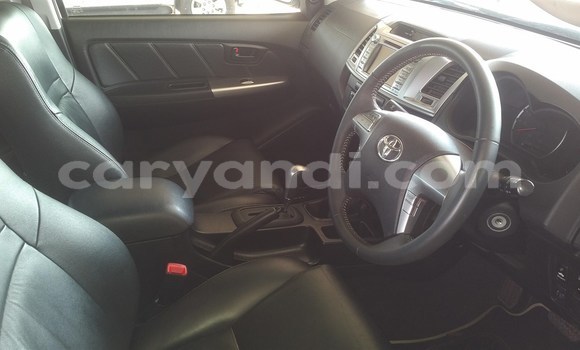 Nunua Ilio tumika Isuzu D–MAX Nyeupe Gari ndani ya Kalengwa nchini Kaskazini-Magharibi Nunua Ilio tumika Isuzu D–MAX Nyeupe Gari ndani ya Kalengwa nchini Kaskazini-Magharibi