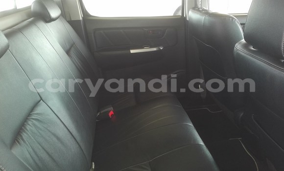 Nunua Ilio tumika Isuzu D–MAX Nyeupe Gari ndani ya Kalengwa nchini Kaskazini-Magharibi Nunua Ilio tumika Isuzu D–MAX Nyeupe Gari ndani ya Kalengwa nchini Kaskazini-Magharibi