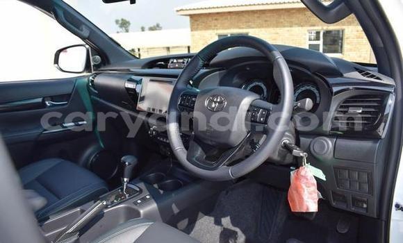 Buy Used Toyota Hilux White Car in Lusaka in Zambia Buy Used Toyota Hilux White Car in Lusaka in Zambia