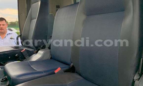 Acheter Occasion Utilitaire Mitsubishi Fuso Blanc à Livingstone, Zambie Acheter Occasion Utilitaire Mitsubishi Fuso Blanc à Livingstone, Zambie