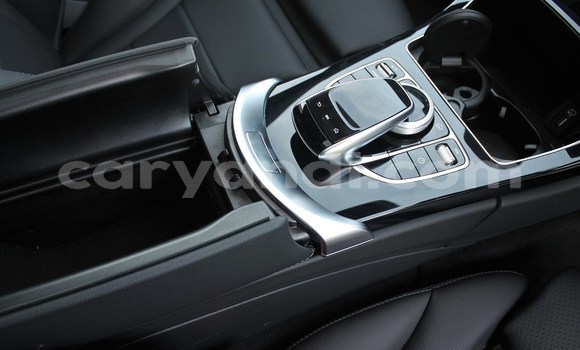 Tenga Tsaru Mercedes‒Benz C–Class Chena Mota in Lusaka in Zambia Tenga Tsaru Mercedes‒Benz C–Class Chena Mota in Lusaka in Zambia