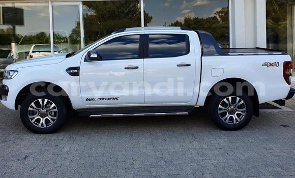 Acheter Occasion Voiture Ford Ranger Blanc à Livingstone, Zambie Acheter Occasion Voiture Ford Ranger Blanc à Livingstone, Zambie