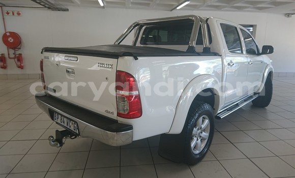 Acheter Occasion Voiture Toyota Hilux Blanc à Livingstone, Zambie Acheter Occasion Voiture Toyota Hilux Blanc à Livingstone, Zambie